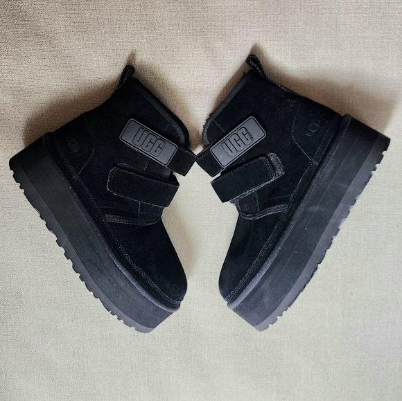 UGG Neumel Chukka Black Platform Boots - Picture 4 of 6